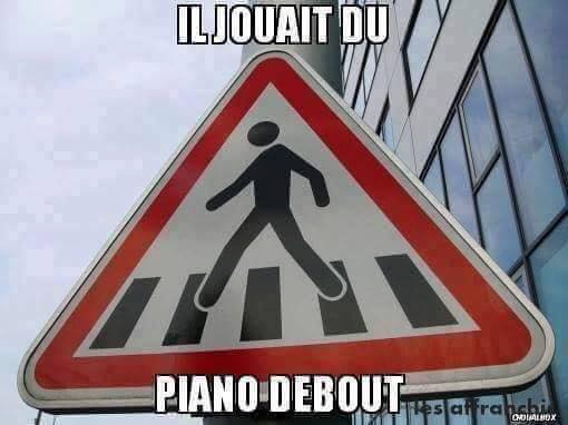 piano debout.jpg